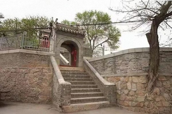 粤友钱 龙王庙里话壁画